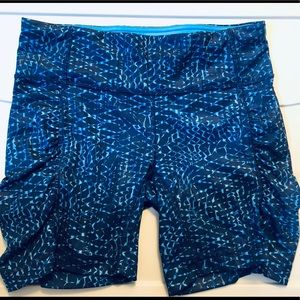 Lululemon Bike Shorts w/ Pockets